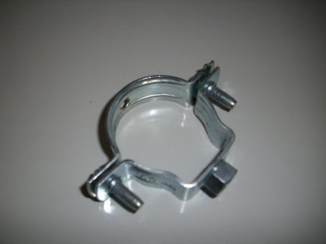 BEUGEL 40 M8 VERZ